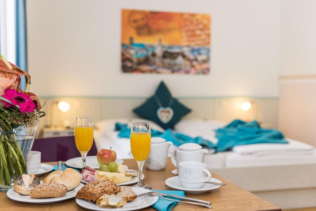 Amenity Hotel 3*